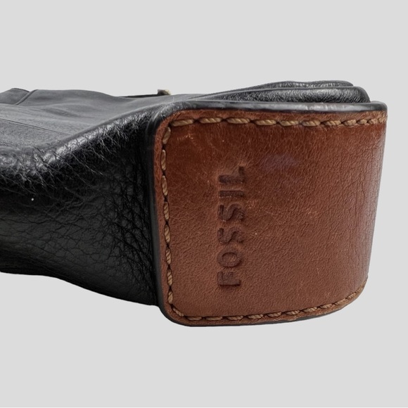 Fossil Men’s Defender Messenger Black Bag - Picture 6 of 11